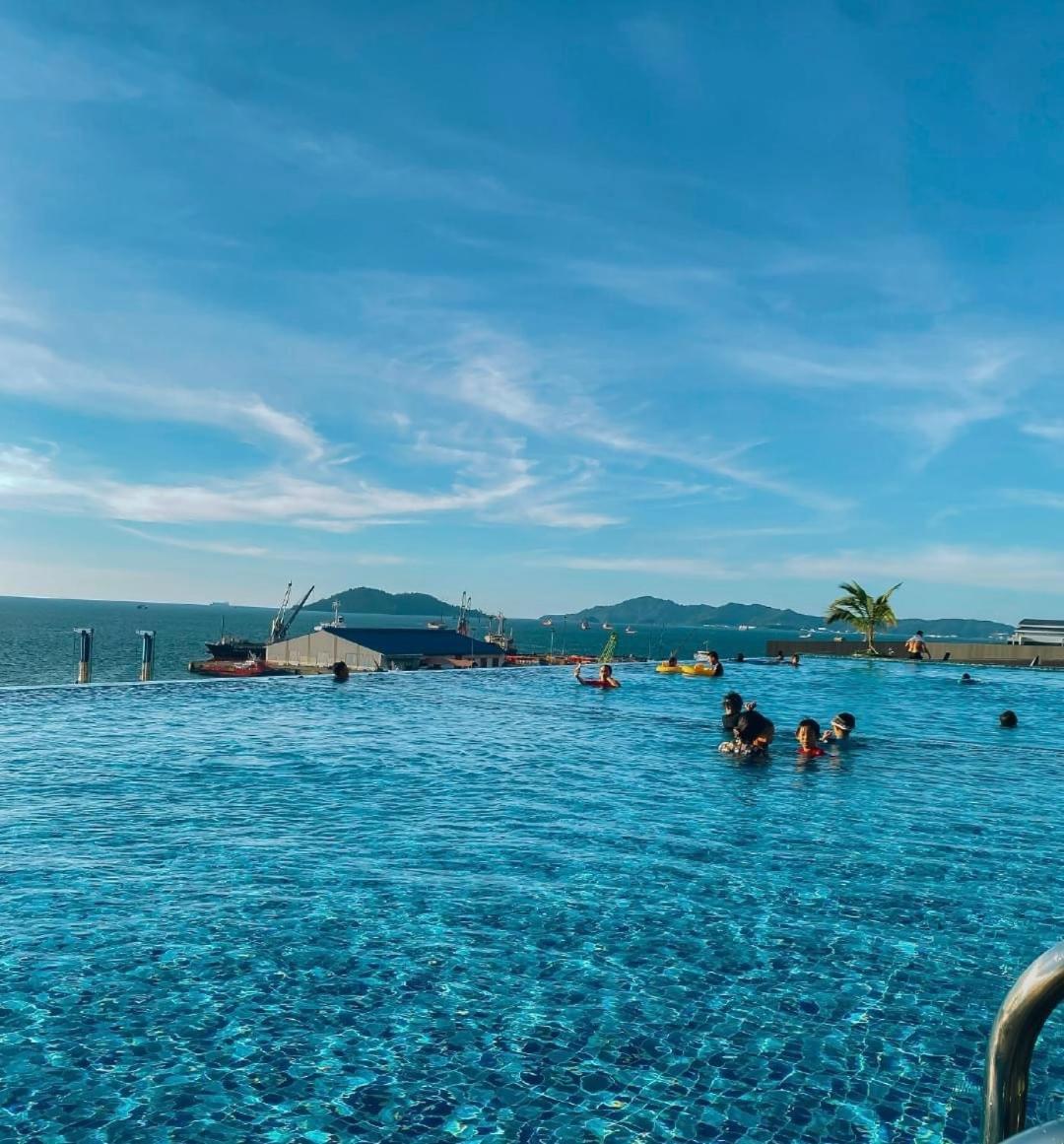 Seaview Luxury 2bed 2bath Jesselton Quay By R2 Apartment *